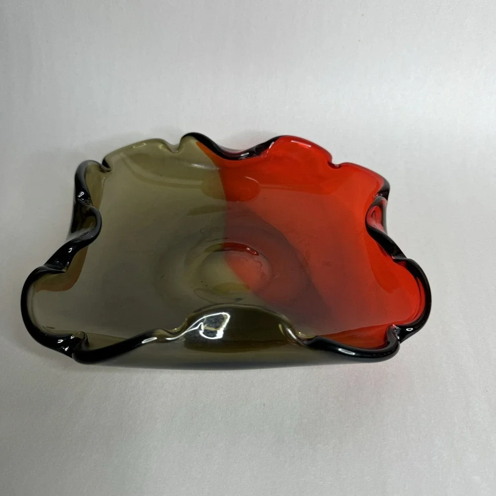 Vintage Art Glass Trinket Bowl 6.5